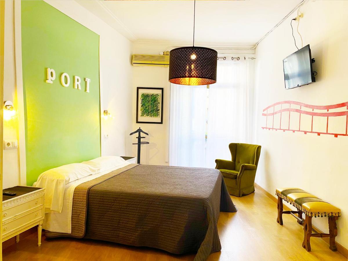 Hostal Portugal Otel Barselona Dış mekan fotoğraf