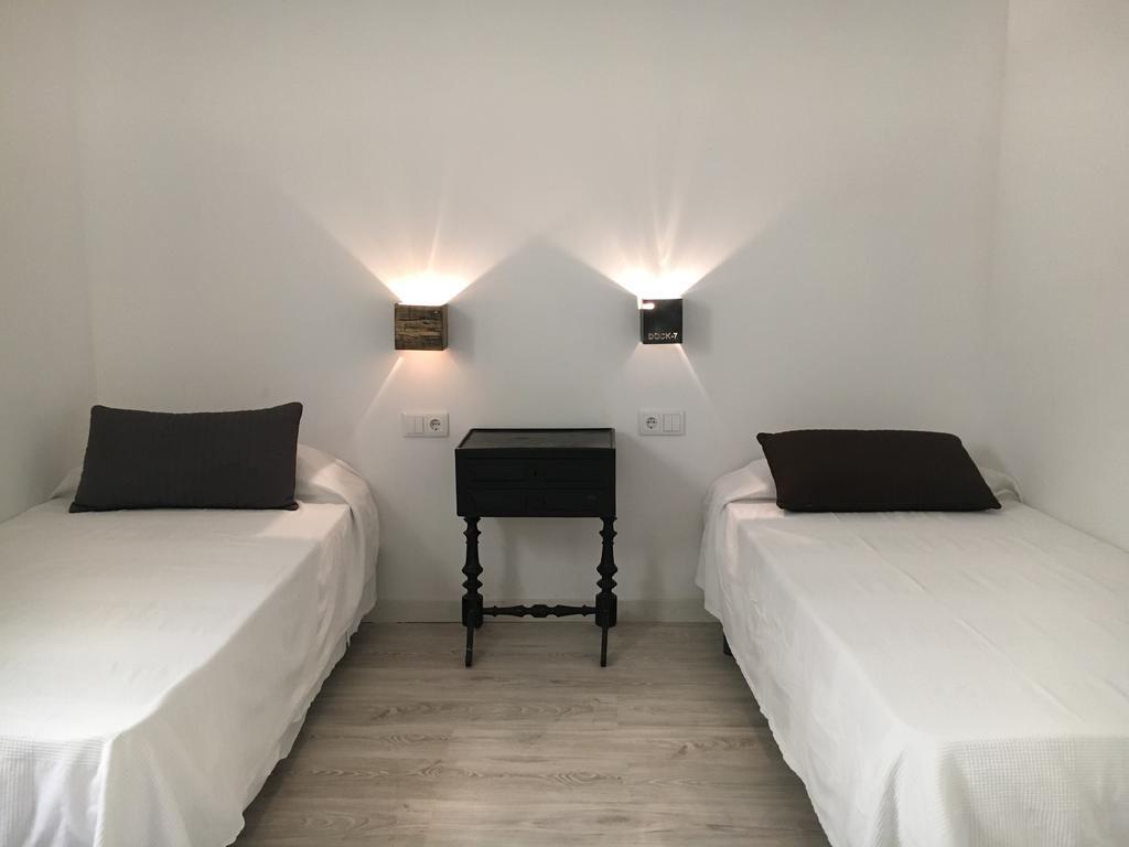 Hostal Portugal Otel Barselona Dış mekan fotoğraf