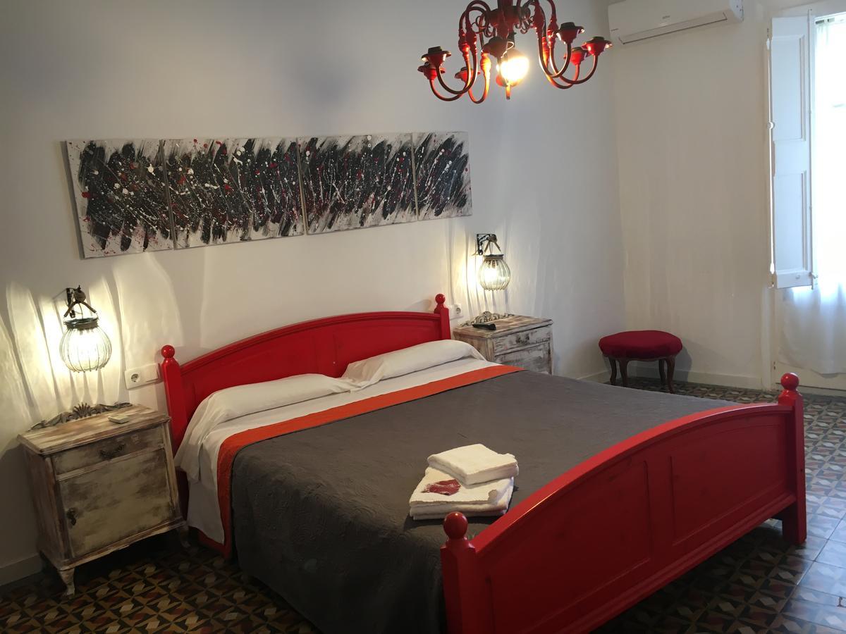 Hostal Portugal Otel Barselona Dış mekan fotoğraf